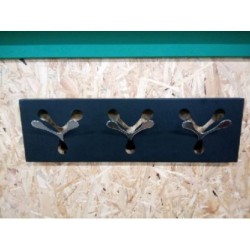 Porte manteau noir et argente 