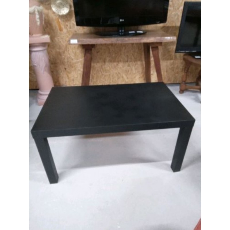 Table de salon noir