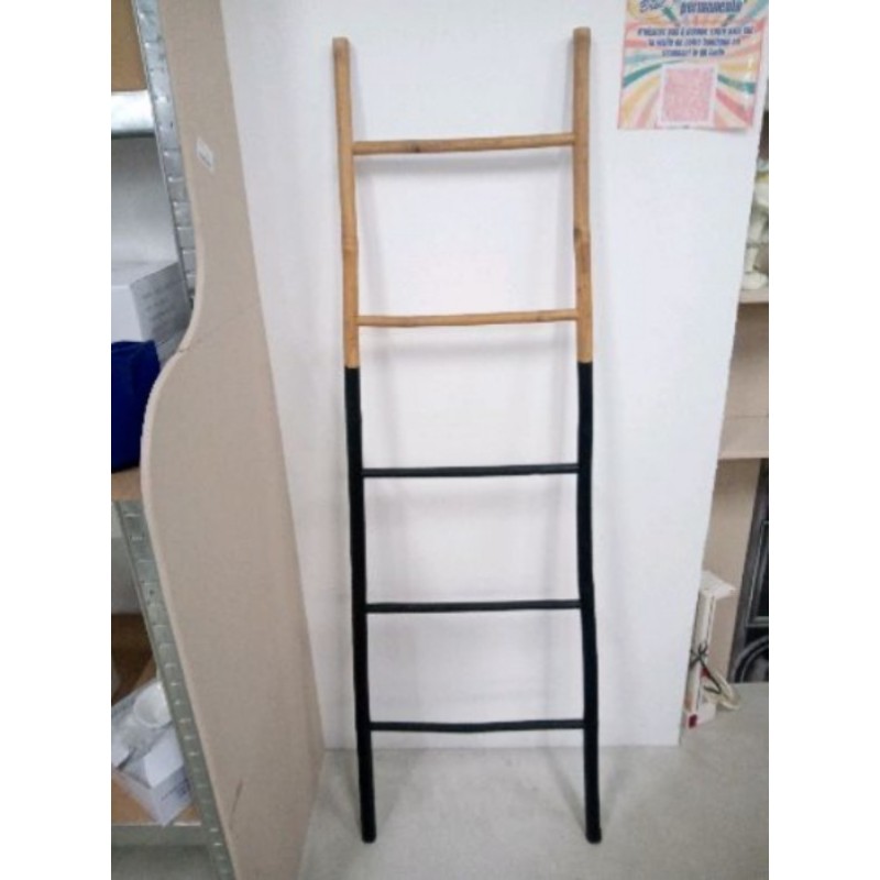 Echelle bambou bois et noire
