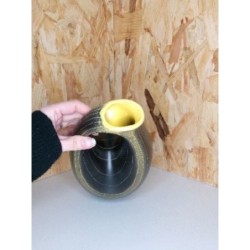 VASE JAUNE