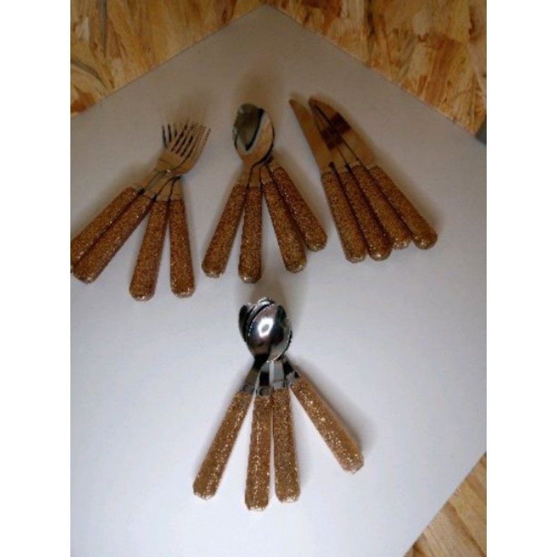 16 couverts couleur Or