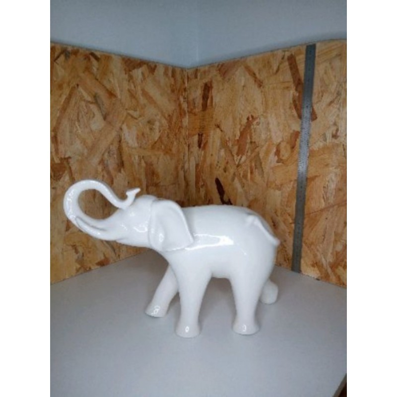 Elephant blanc