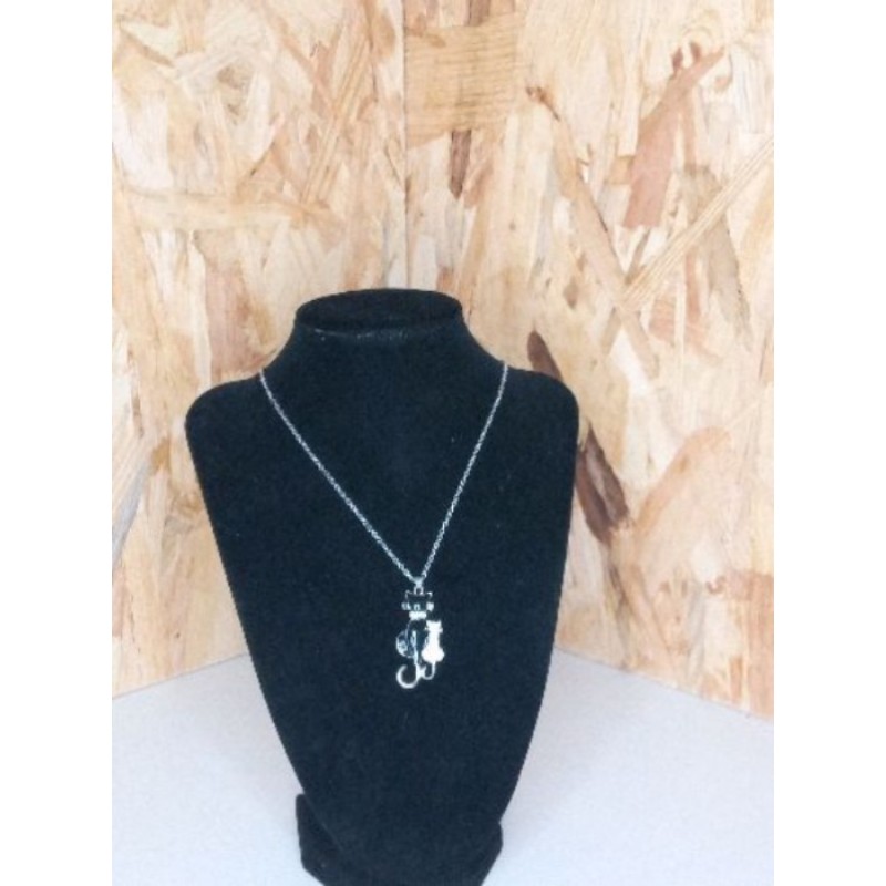 Collier chat noir et blanc 