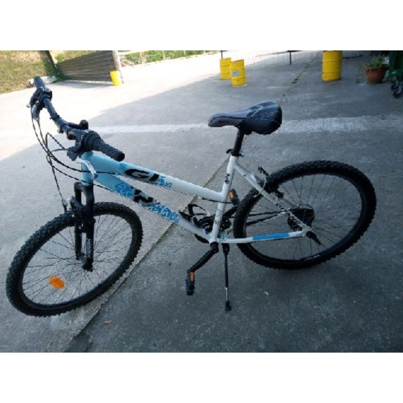Vtt blanc bleu