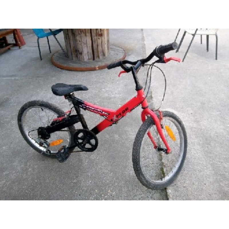 VTT rouge enfant