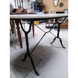 Table imitation marbre