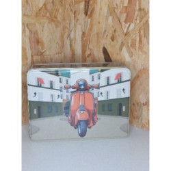 boite en metal vespa