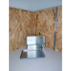 boite en metal voiture