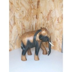 Eléphant en bois