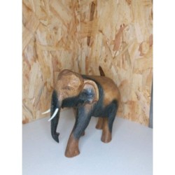 Eléphant en bois