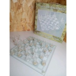 Jeu echecs en verre