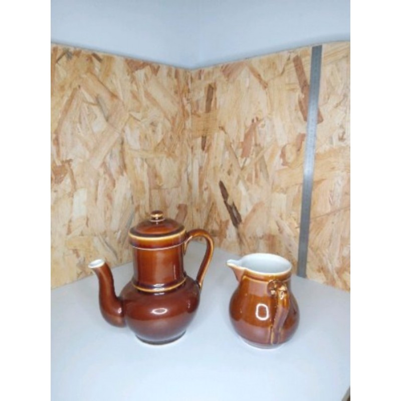 Cafetiere +pot  a lait