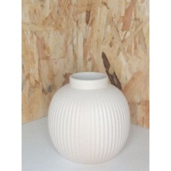 Vase blanc casse