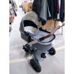 Poussette avec nacelle et...