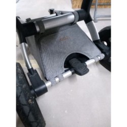 Poussette avec nacelle et accessoires