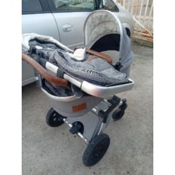 Poussette avec nacelle et accessoires