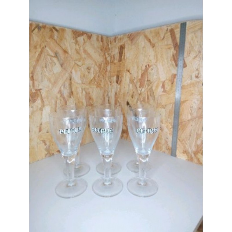 Lot 6 verres PETRUS